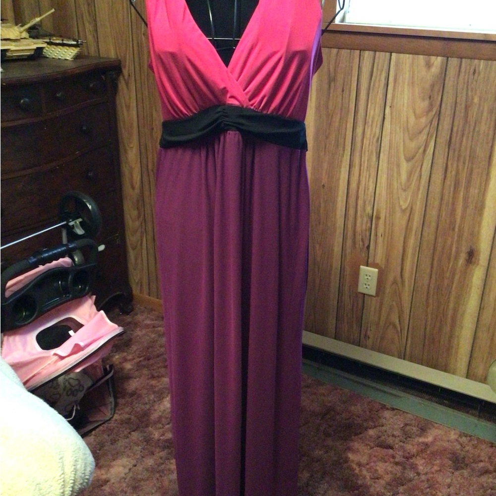 Elegant Pink and Black Women's Maternity Dress